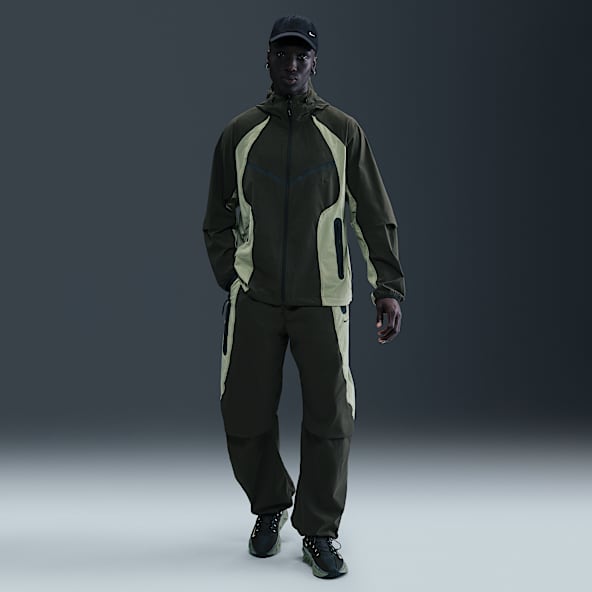 Nike Tech Pantaloni oversize in tessuto Dri-FIT con blocchi di colore – Uomo