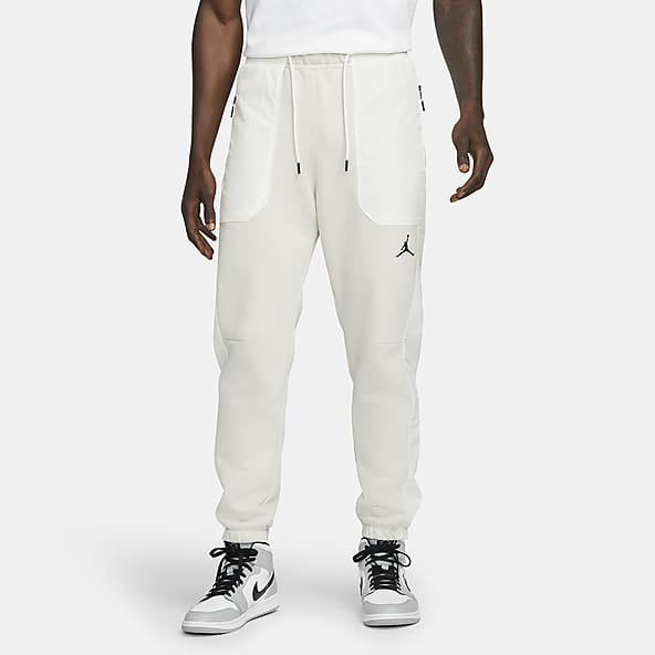 Men's Jordan Clothing. Nike IL