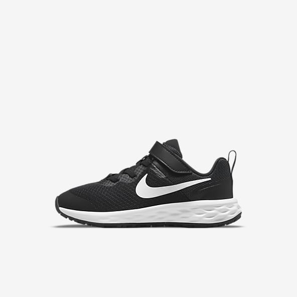 black nike runners