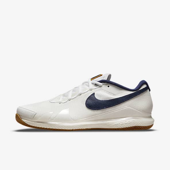 Chaussures et Baskets Blanches pour Homme. Nike LU