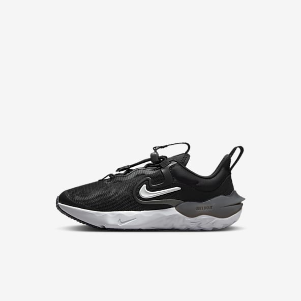 Younger Girls Nike React Shoes. Nike SG