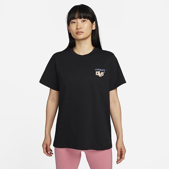 ナイキ レディース/ウーマン Tシャツ 新品 XSサイズ