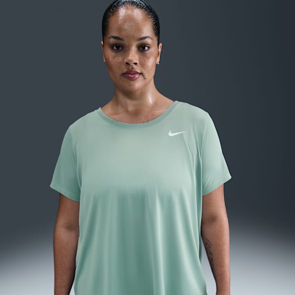 Nike Dri-FIT Women's T-Shirt (Plus Size)
