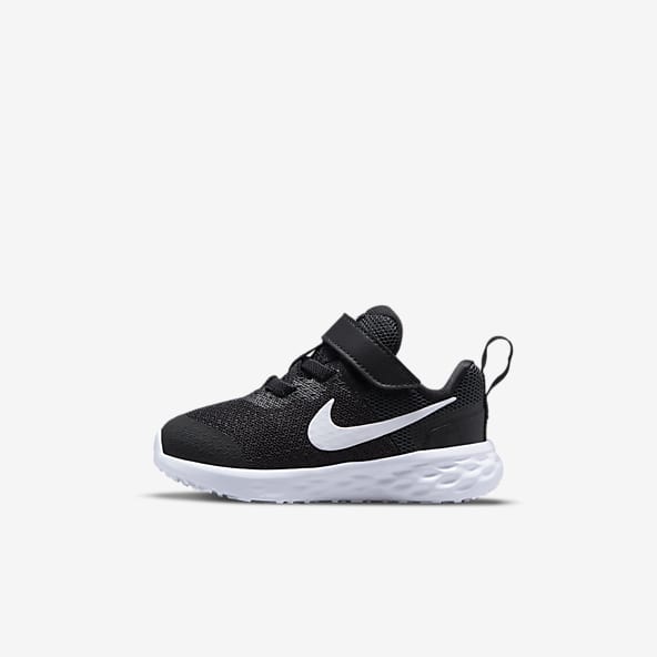 Nike black sales strap shoes