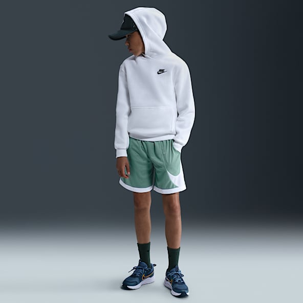 Nike Multi+ Trainingsshorts mit Dri-FIT-Technologie für ältere Kinder