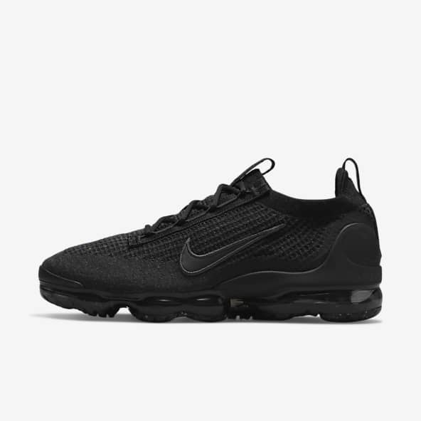 黑色VaporMax 鞋款。Nike TW