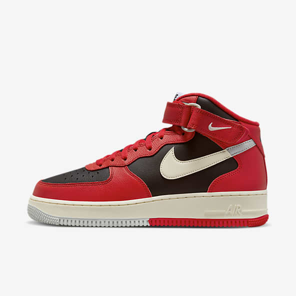 Mens Air Force 1 Mid Top Shoes.