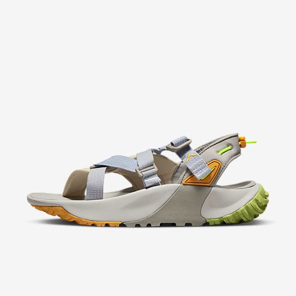 Men's Sandals, Slides \u0026 Flip Flops. Nike SG