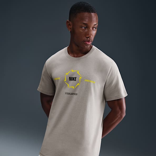 Nike Sportswear Men's T-Shirt