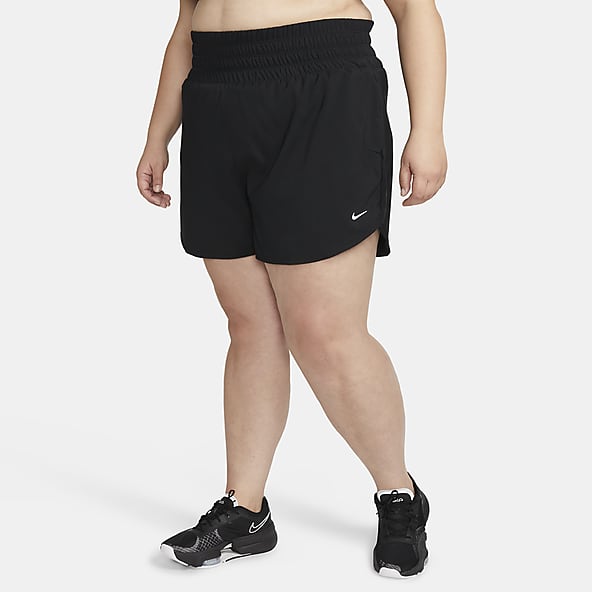 Nike Yoga Luxe Women's Shorts (Plus Size) 3X : : Clothing, Shoes &  Accessories