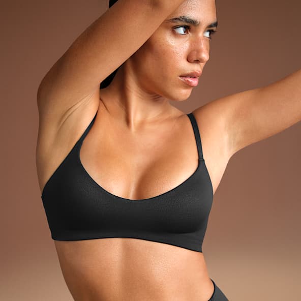 NikeSKIMS Matte Women's Micro-Scoop Bra