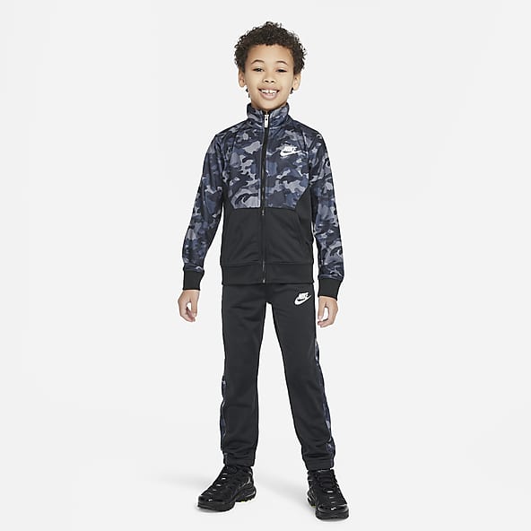 Conjuntos deportivos para niños nike deals