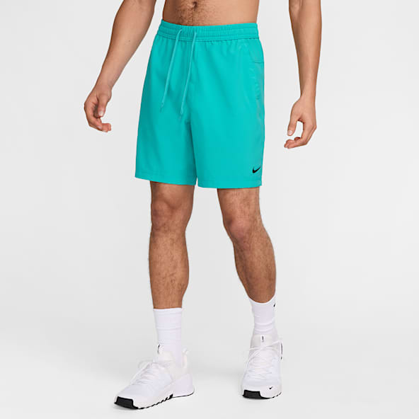 Nike Form Vielseitige Dri-FIT Herrenshorts ohne Futter (ca. 18 cm)