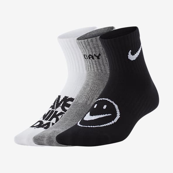 junior nike socks black