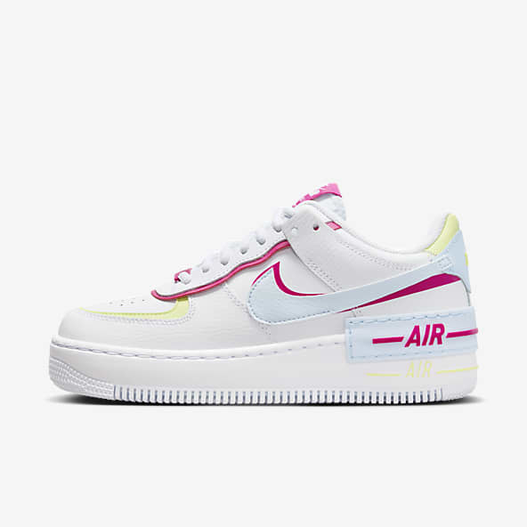 https://static.nike.com/a/images/c_limit,w_592,f_auto/t_product_v1/56aab39c-50c3-4253-bf54-bb3ddcd87c68/air-force-1-shadow-womens-shoes-kTgn9J.png