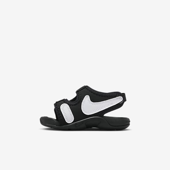 nike sandals size 3.5