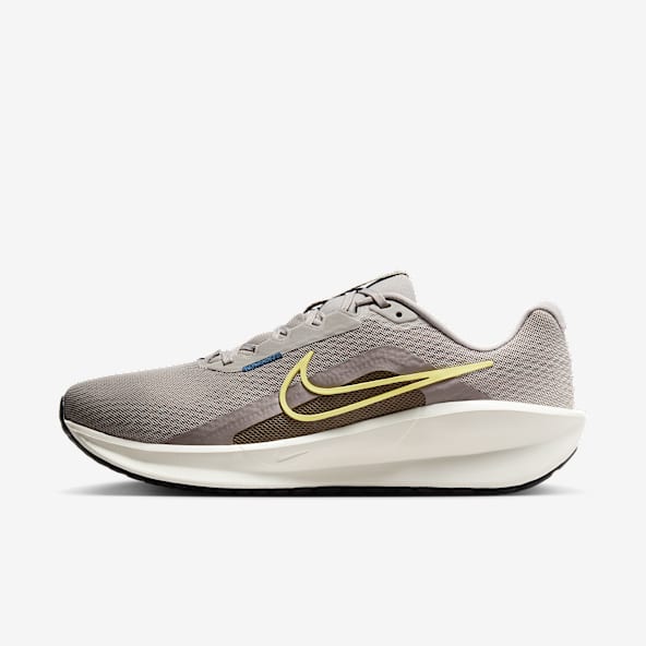 Nike Downshifter 13 Tenis de correr en pavimento para hombre