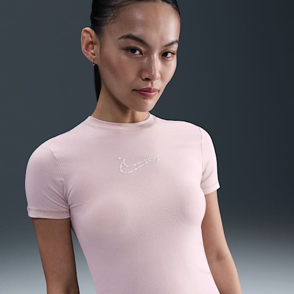 Nike Sportswear Nike Sportswear Enges, kurz geschnittenes T-Shirt für Damen
