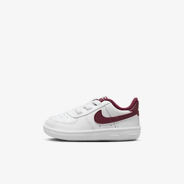 Nike air force 2025 1 400 kr