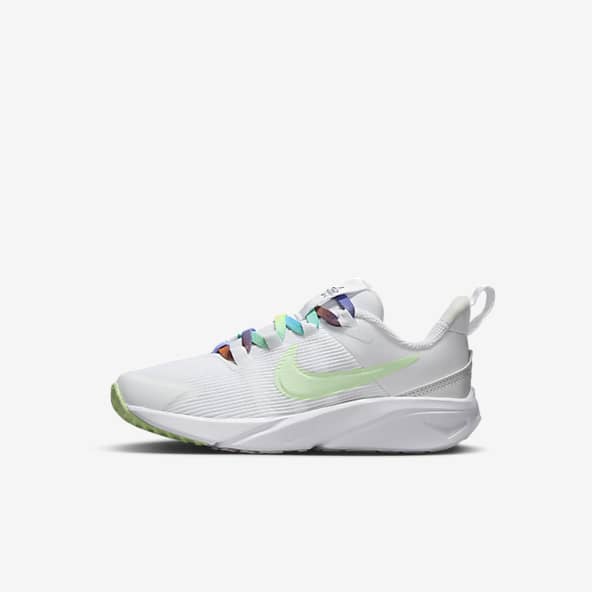 childrens nike running trainers
