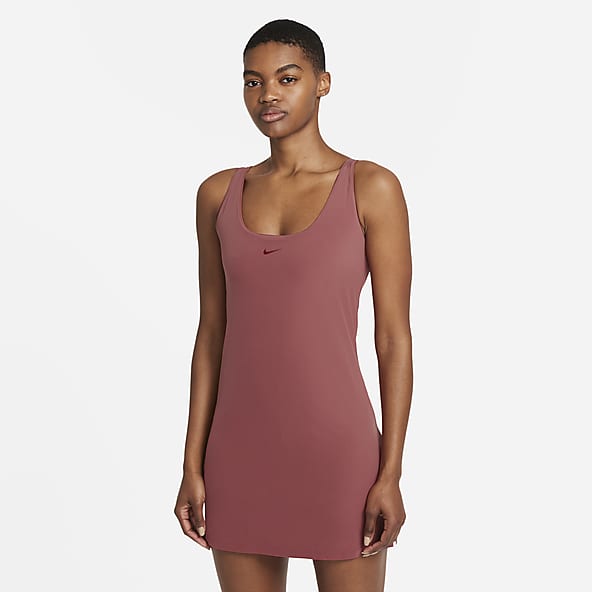 bliss luxe nike