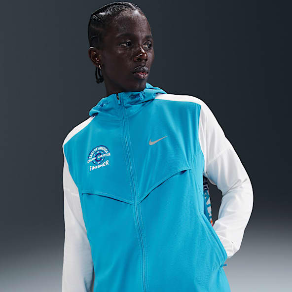 Nike Impossibly Light Nike Impossibly Light Men's Hooded Running Jacket