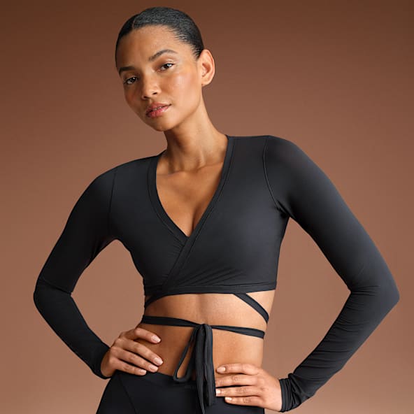 NikeSKIMS Weightless Layers Women's Long-Sleeve Wrap Top