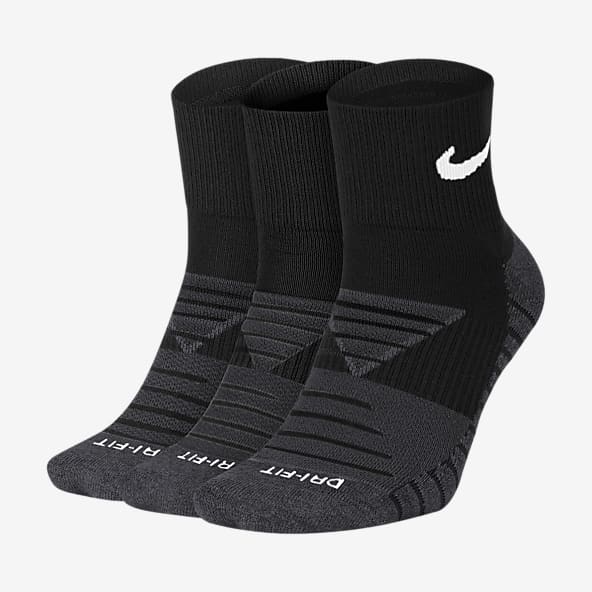 Calcetines deportivos beis de Nike Essentials