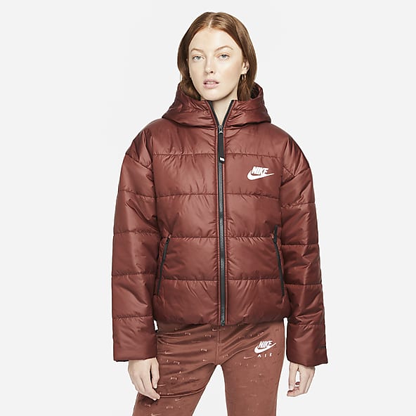 Women's Puffer Jackets. Nike IE