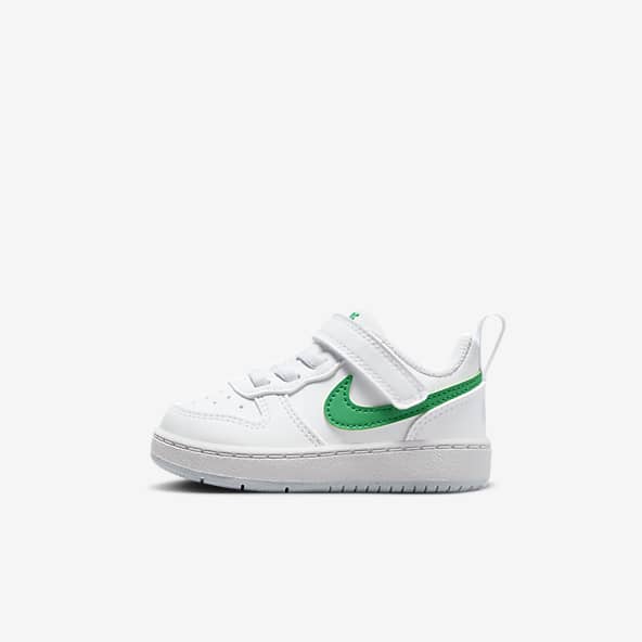 Babyschoenen en babysneakers. Nike BE
