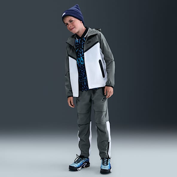 Nike Tech Older Kids' (Boys') Woven Jacket