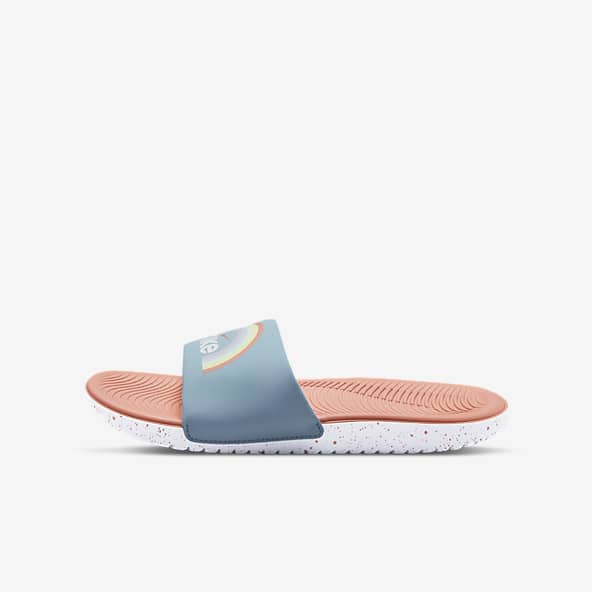 nike slides closed toe