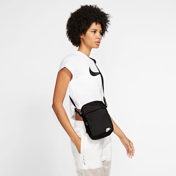 black nike fanny pack