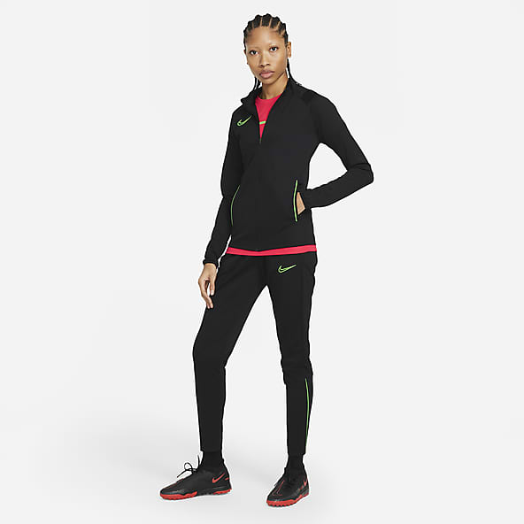 Find Women's Tracksuits. Nike GB