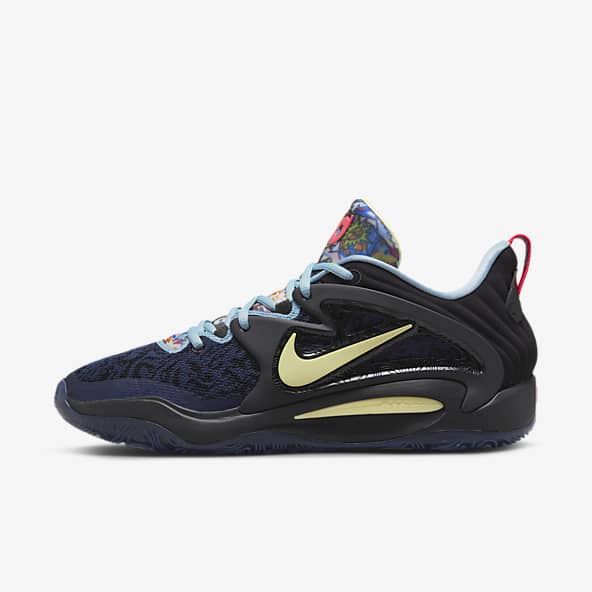 Black Basketball Shoes. Nike