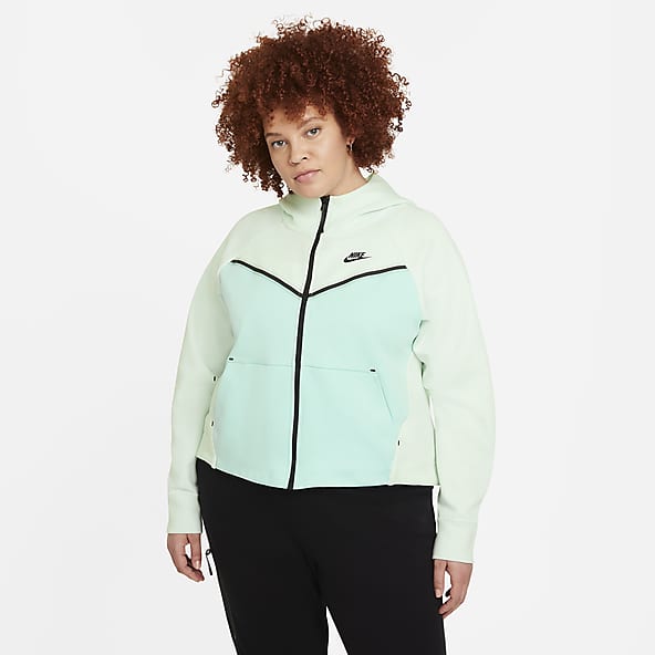 nike sportswear outfit
