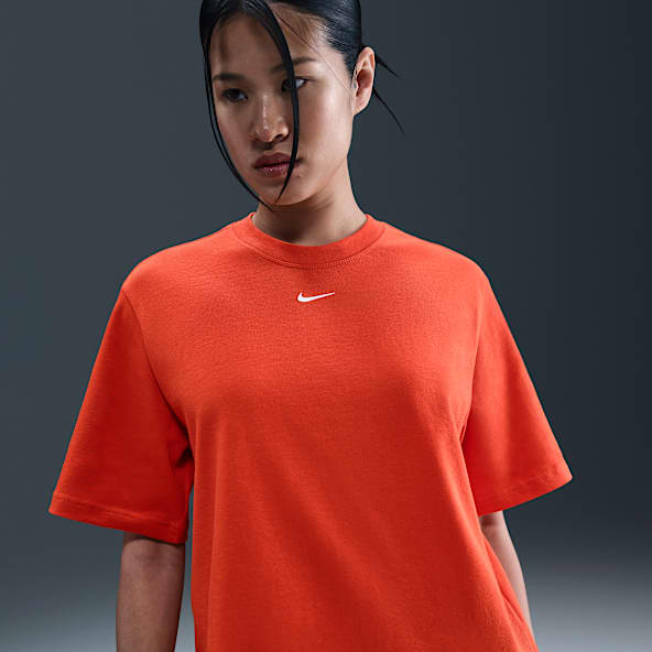 Nike Sportswear Essential Women's Boxy T-Shirt