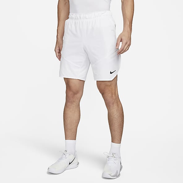 Blanco Shorts. Nike