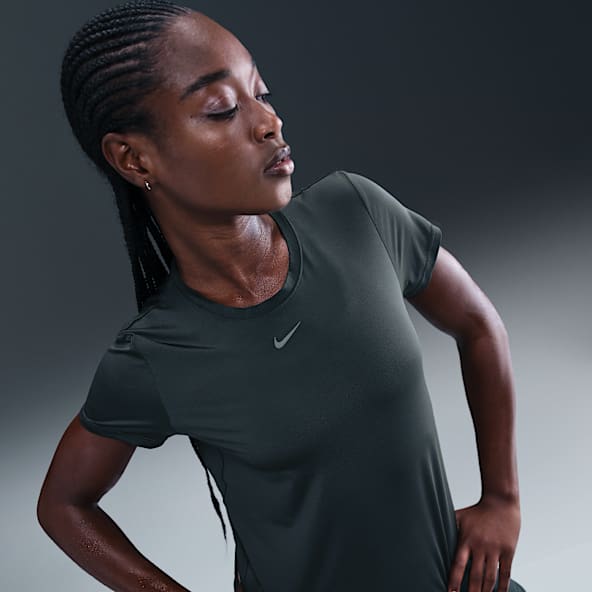 Nike One Classic Women's Dri-FIT Short-Sleeve Top