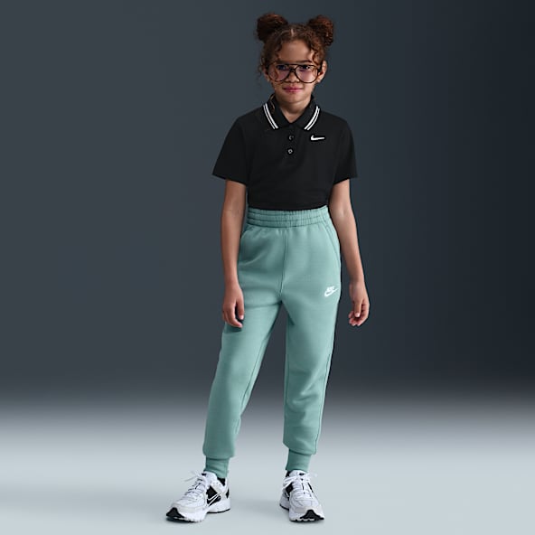Nike Sportswear Club Fleece Magas derekú szűkített nadrág nagyobb gyerekeknek (lányok)