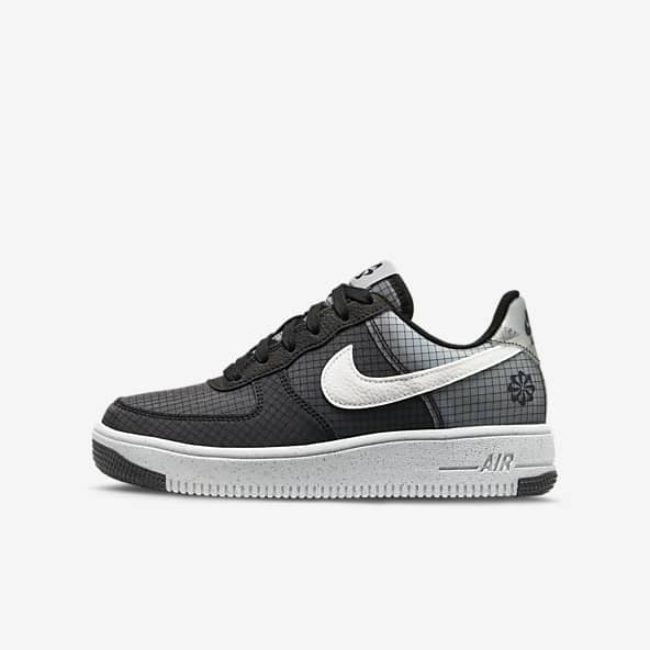Black Air Force 1 Shoes. Nike.com عبارة عن الرسم