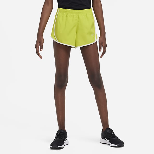 Girls Older Kids (XS-XL) Green Leggings. Nike IN