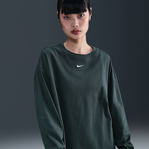 Nike Sportswear Essential Women's Oversized Long-Sleeve T-Shirt