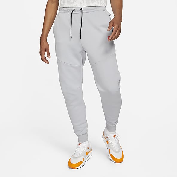 nike overbranding jogger