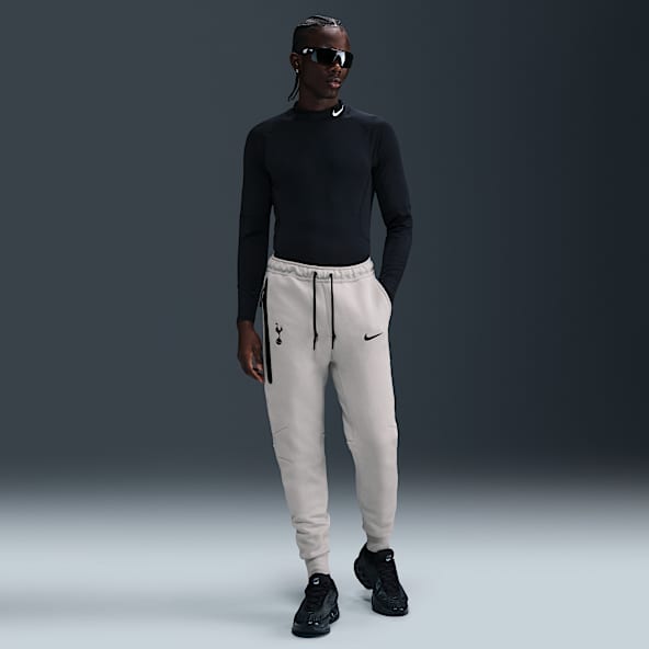 Tottenham Hotspur Tech Nike Fleece Erkek Futbol Jogger'ı