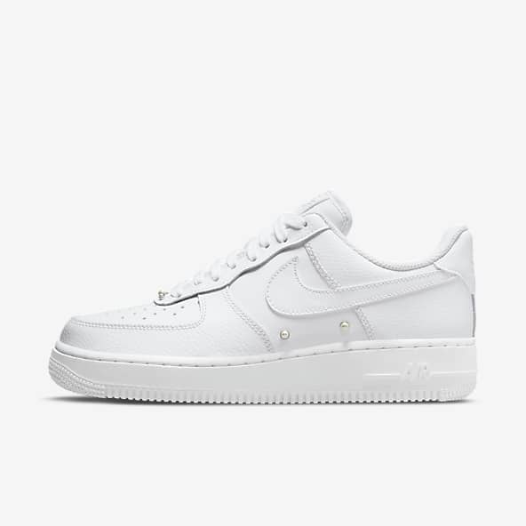 white nike air womens shoes