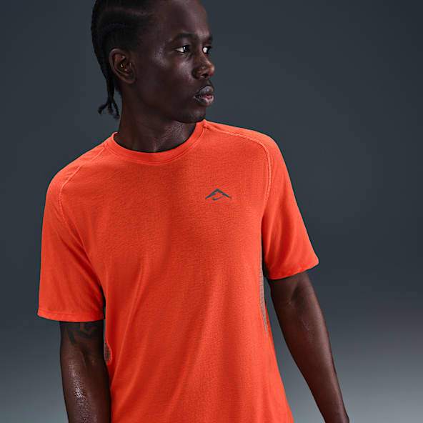 Nike Solar Chase Men's Dri-FIT ADV Short-Sleeve Running Top