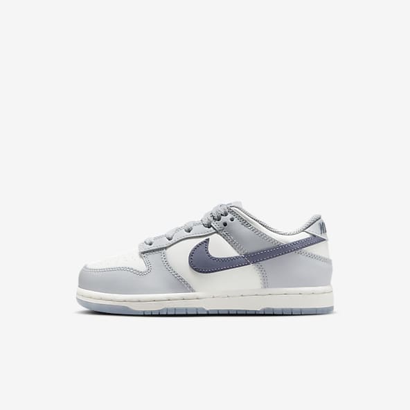 Kinderschoenen en kindersneakers. Nike BE