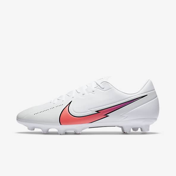 nike gold and white soccer cleats
