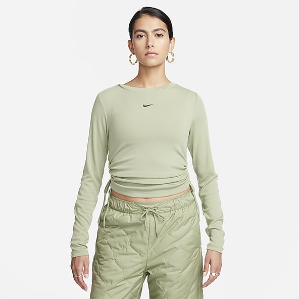 Green nike sales shirt women's